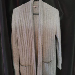 GAP Women's Gray Long-Sleeved Sweater Size XS/S